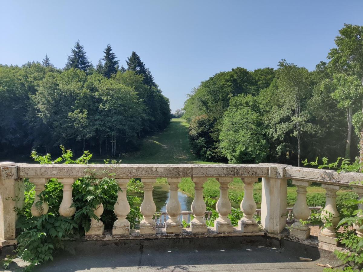 Chateau De La Huberdiere Nazelles-Negron Exterior foto